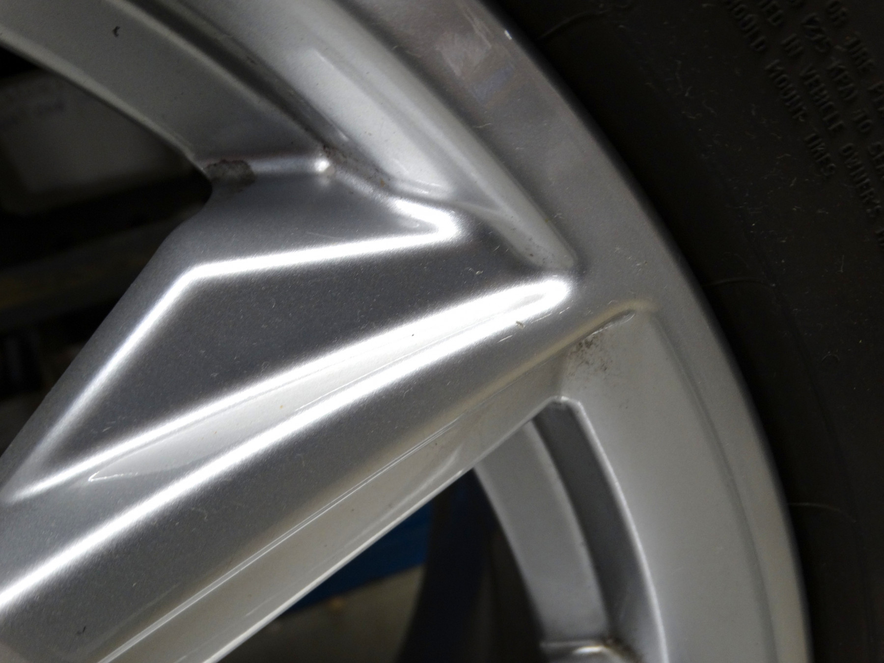 Original Audi Q5 FY Winterkompletträder Winterräder Satz 17 Zoll