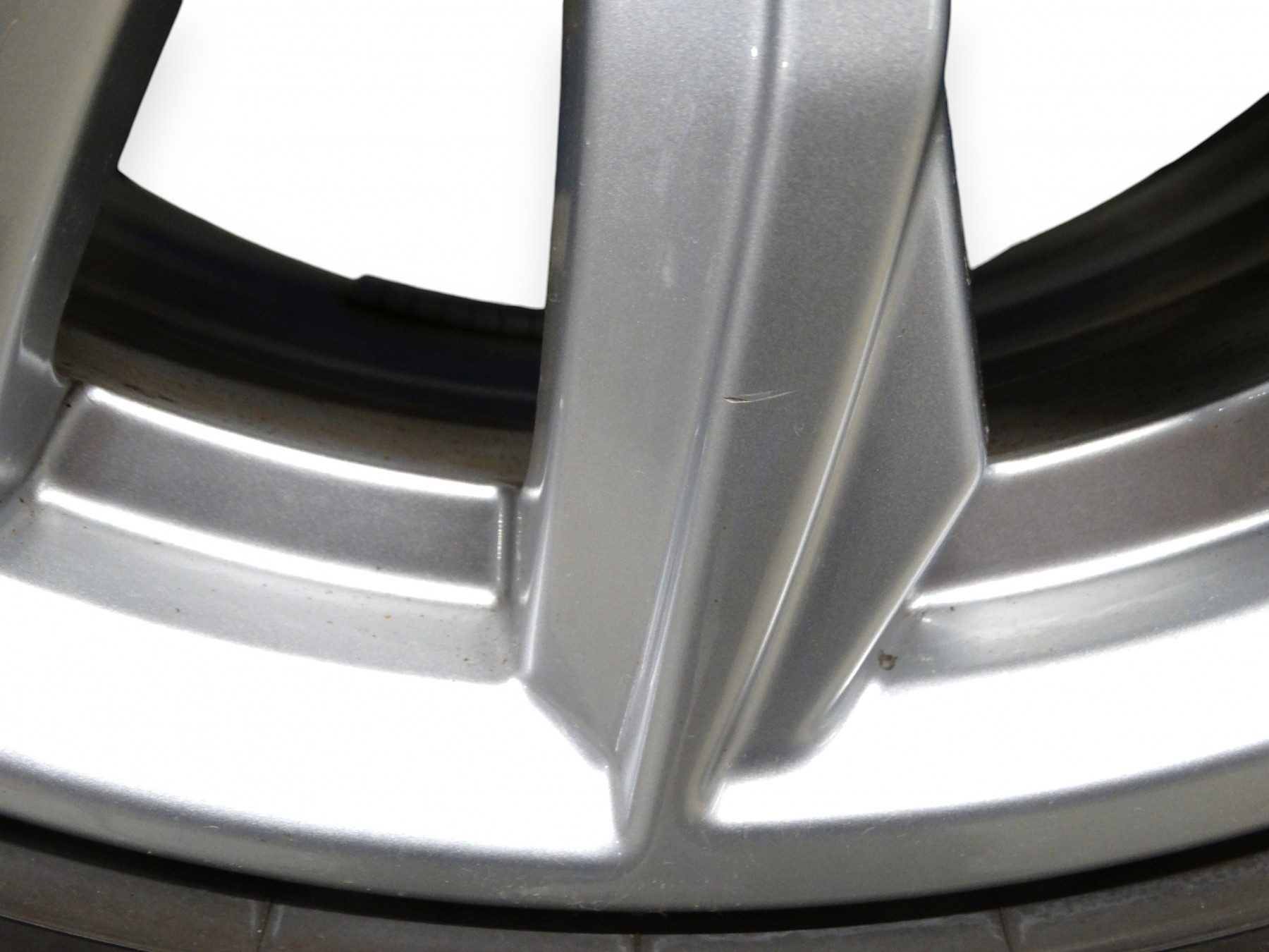 Original Audi Q5 FY Winterkompletträder Winterräder Satz 17 Zoll