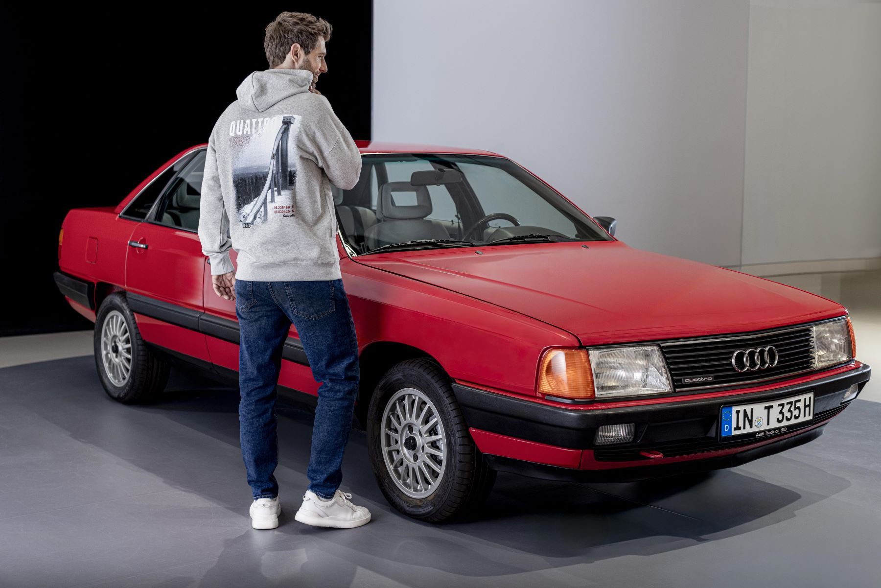 Original Audi Kaipola 86 Hoodie Kapuzenpullover unisex grau