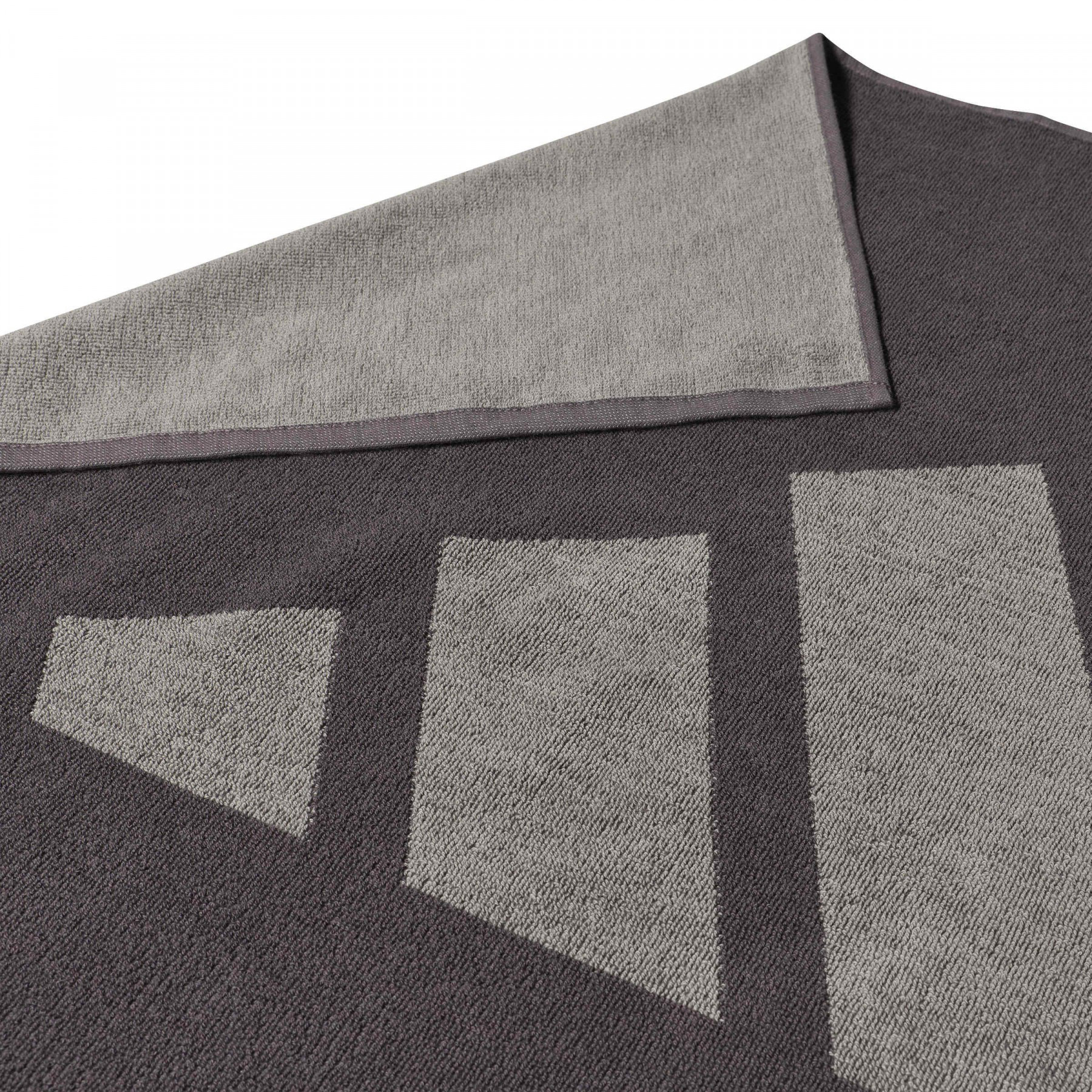 Audi Formel 1 Handtuch Fan Towel 70 x 140 cm grau 3132604700