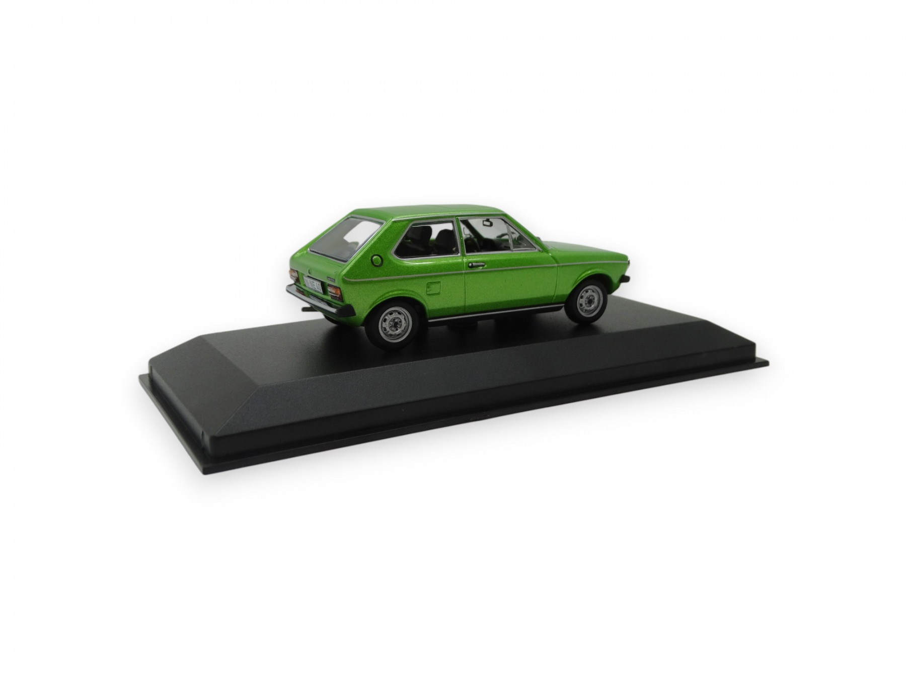 Audi 50 Modellauto Miniatur 1:43 Viperngrün