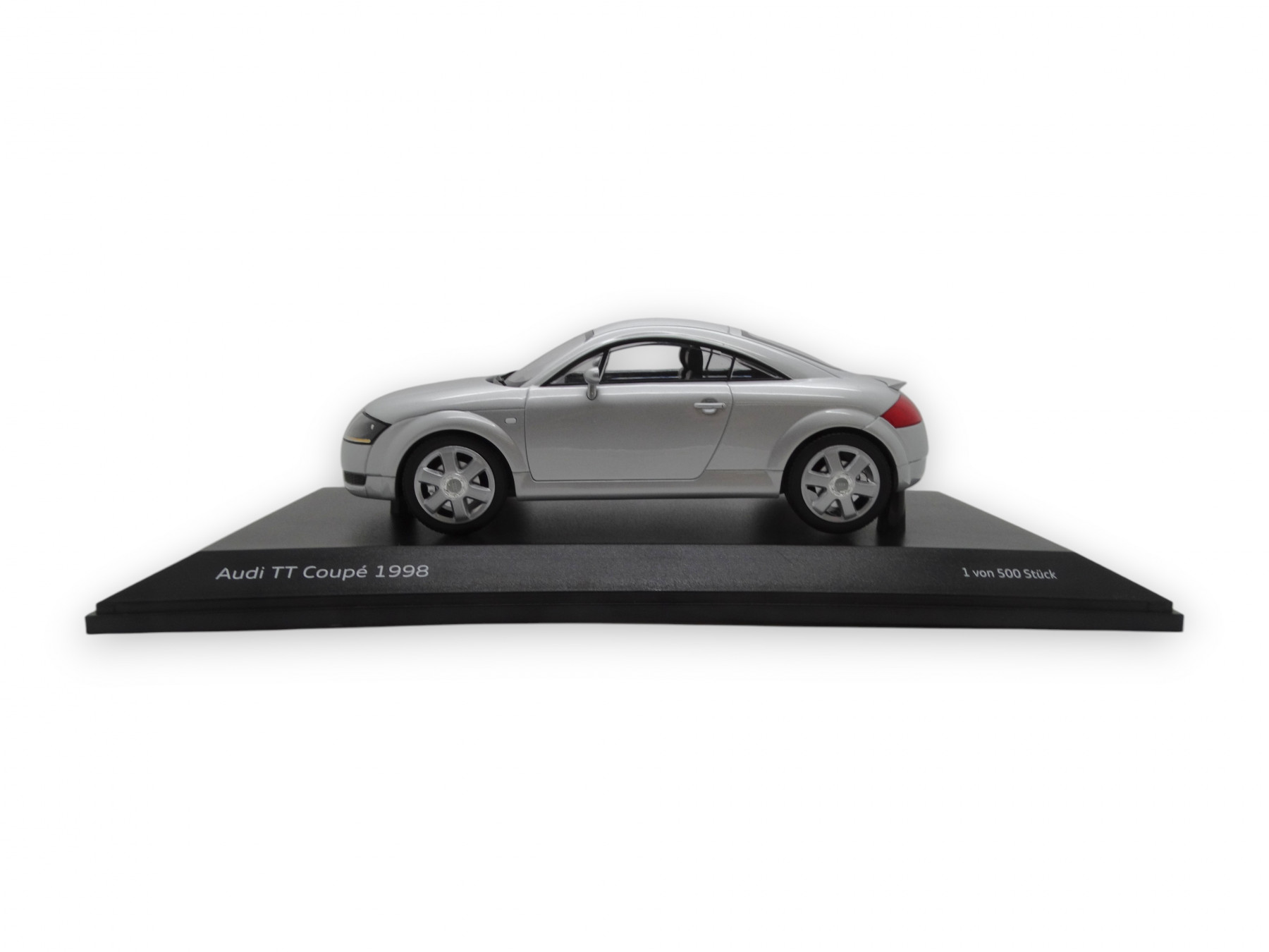 Audi TT Coupé Modellauto Miniatur 1:18 Eissilber Minichamps