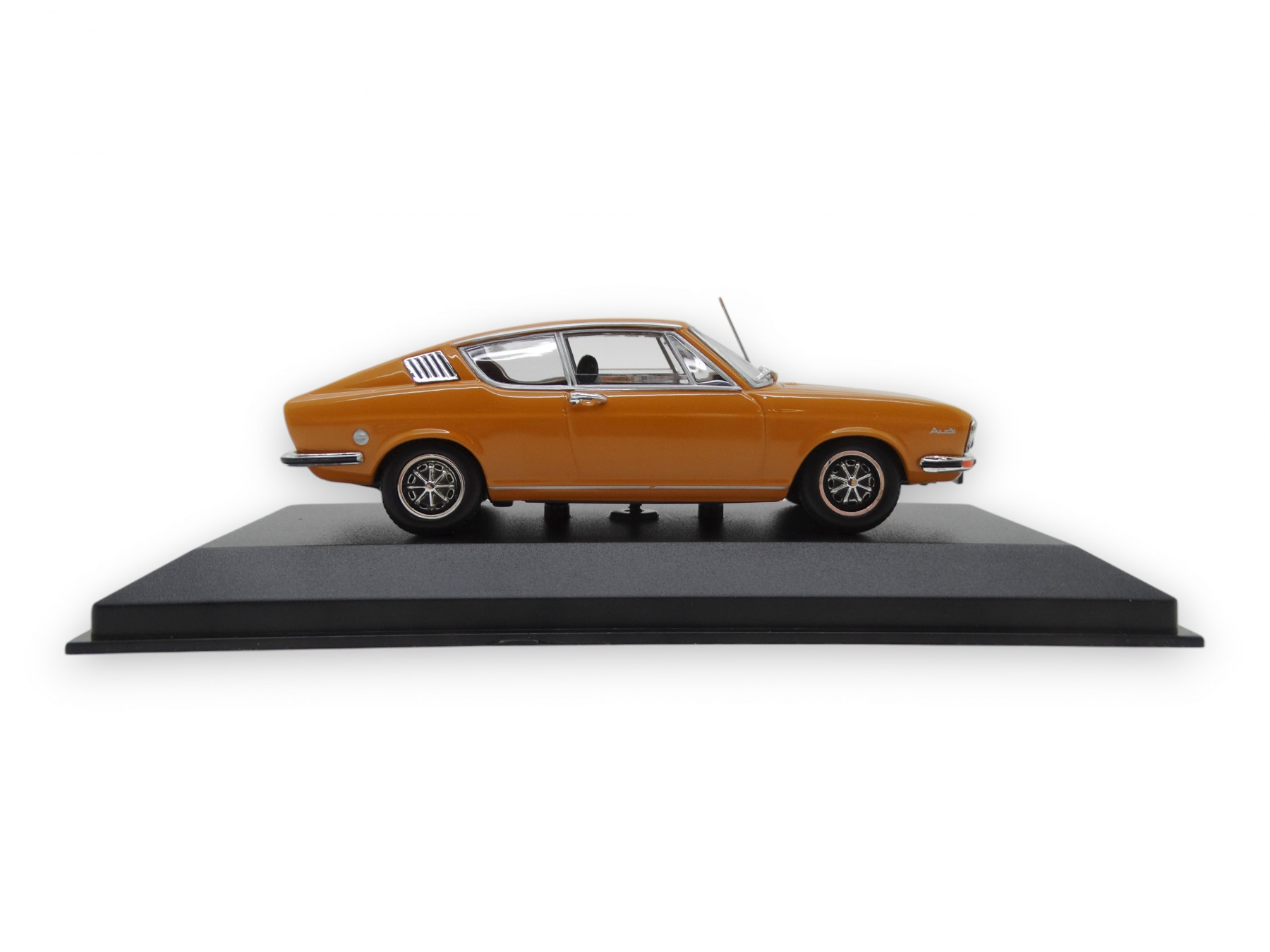 Audi 100 Coupé S Modellauto Miniatur 1:43 Tibetorange