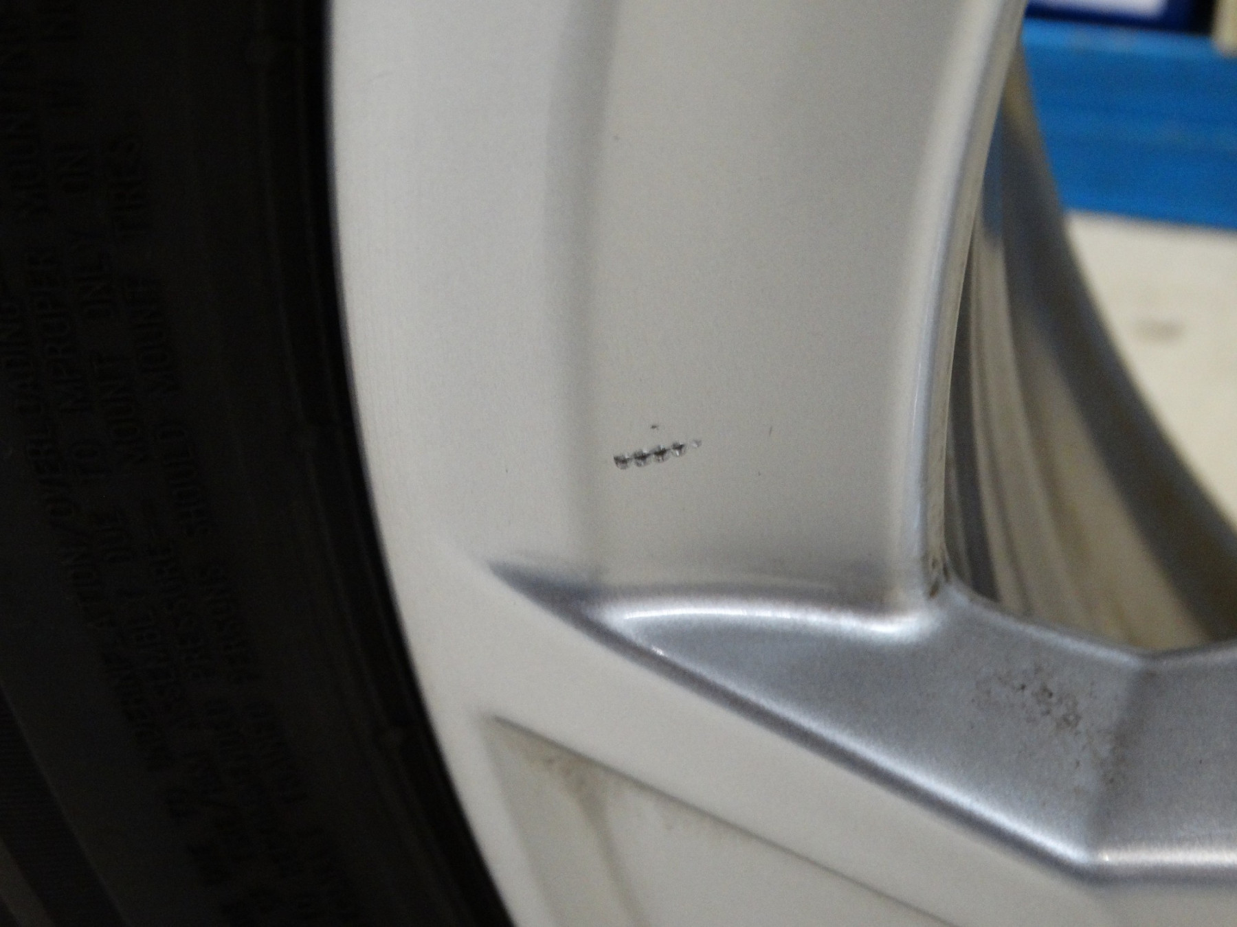Original Audi Q3 F3 Winterkompletträder Winterräder Satz 17 Zoll