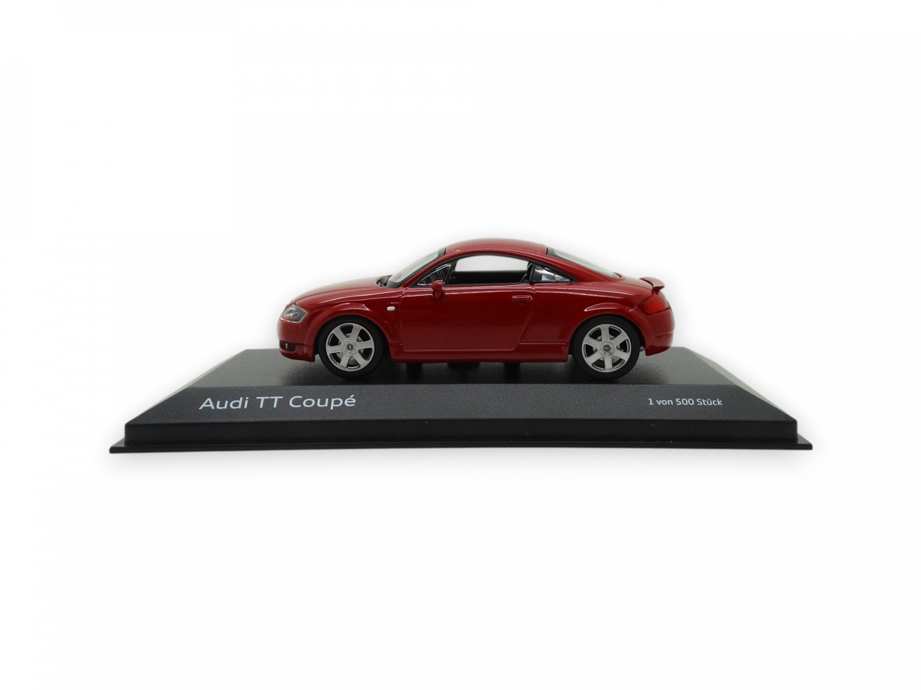 Audi TT Coupé Modellauto Miniatur 1:43 Amulettrot
