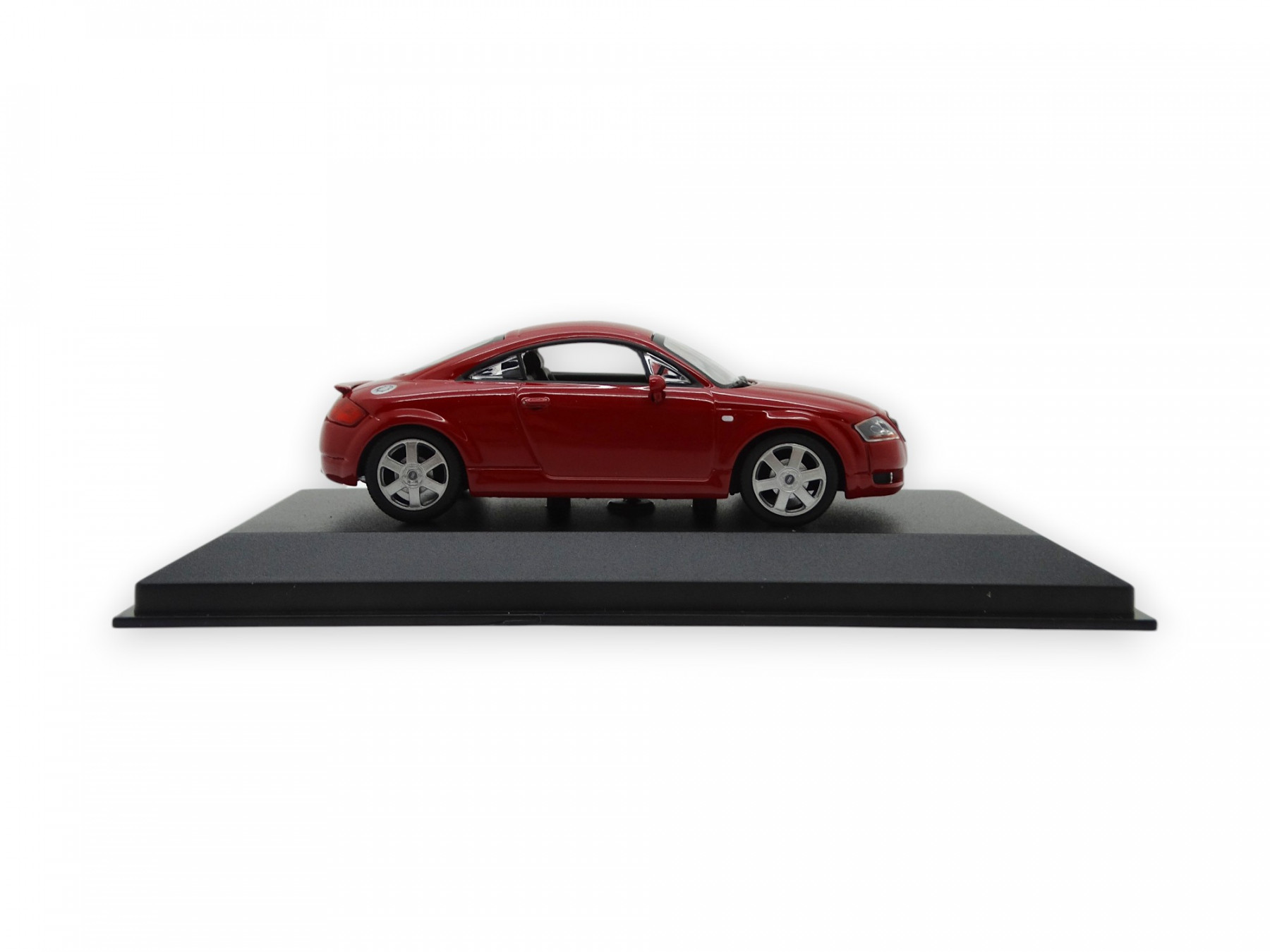 Audi TT Coupé Modellauto Miniatur 1:43 Amulettrot
