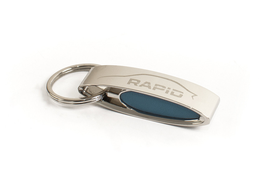 Skoda Rapid Schlüsselanhänger Anhänger Metall Leder Akzente Keyring MVF28-100