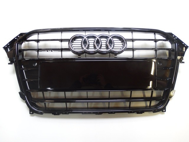 Original Audi A4 8K B8 Kühlergrill Frontgrill schwarz glänzend