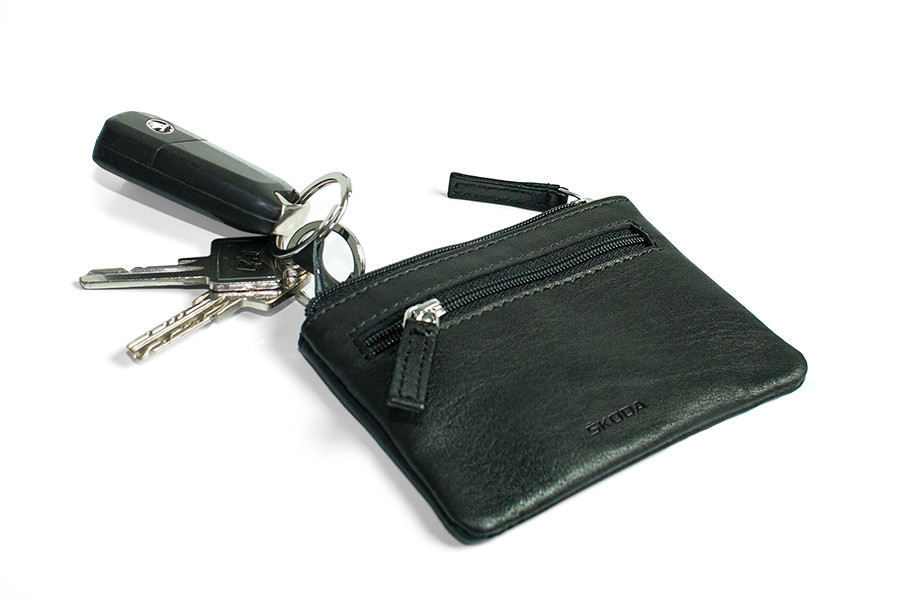 Skoda Schlüsseletui Leder Softrindleder schwarz mit Reißverschluss