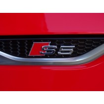 Original Audi S5 Schriftzug Logo Emblem selbstklebend schwarz rot chrom - rechts