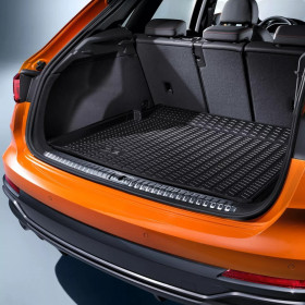 Original Audi Q3 F3 Gepäckraumeinlage Kofferraumwanne Kofferraummatte