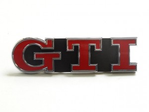  Original VW Golf 7 VII GTI Schriftzug Emblem für Kühlergrill rot